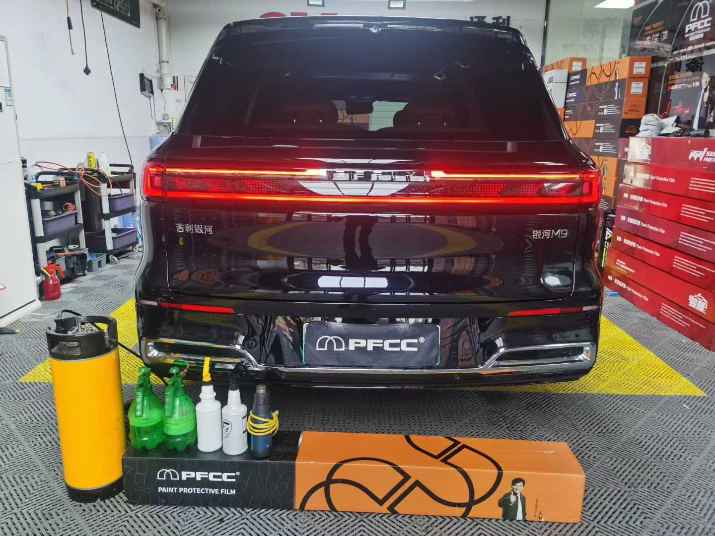 告别车漆损伤焦虑？PFCC 隐形车衣为爱车打造 “全天候防护屏障”